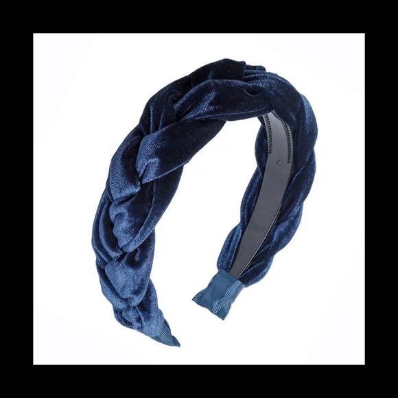 Zara Accessories - Velvet braided headband